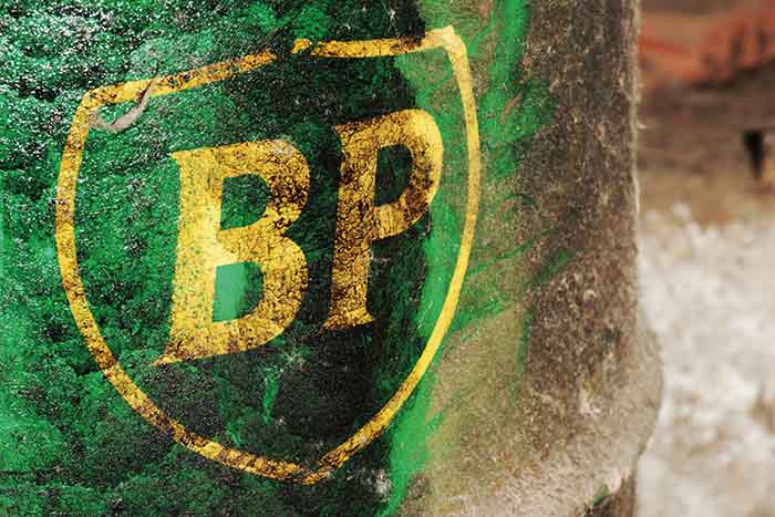 FTSE 100 lifts off as BP profits surge