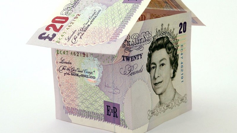 UK property funds coy as full fees charged for chunky allocations to ‘idle’ cash