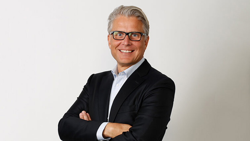 Worldwide Healthcare Trust manager steps down